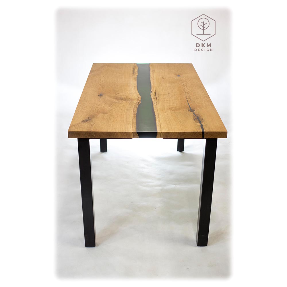 Mesa de comedor con resina epoxi