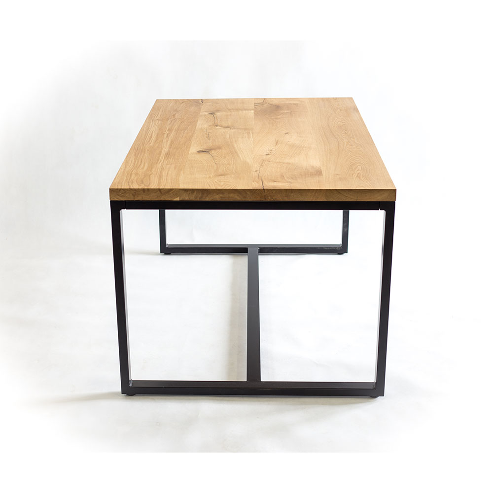 Bez nazwy-4 dębowy stół z metalowymi nogami